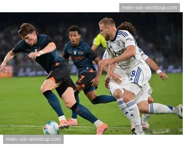 萨索洛2-1击败科莫，保级路上拿下关键三分